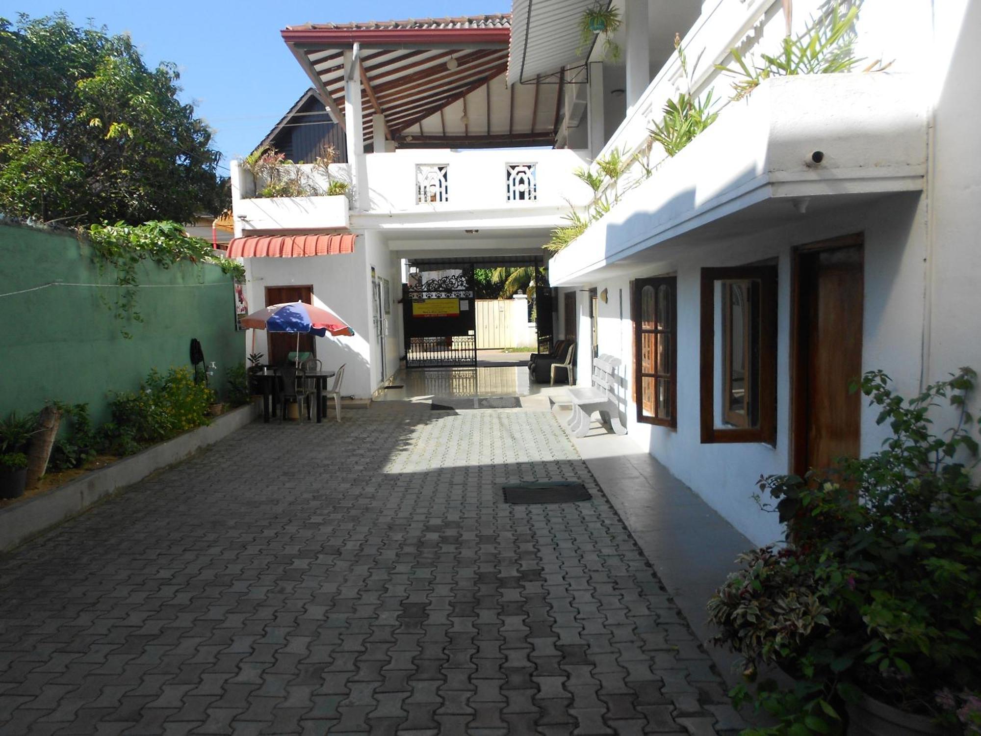 Shanith Guesthouse Negombo Kültér fotó