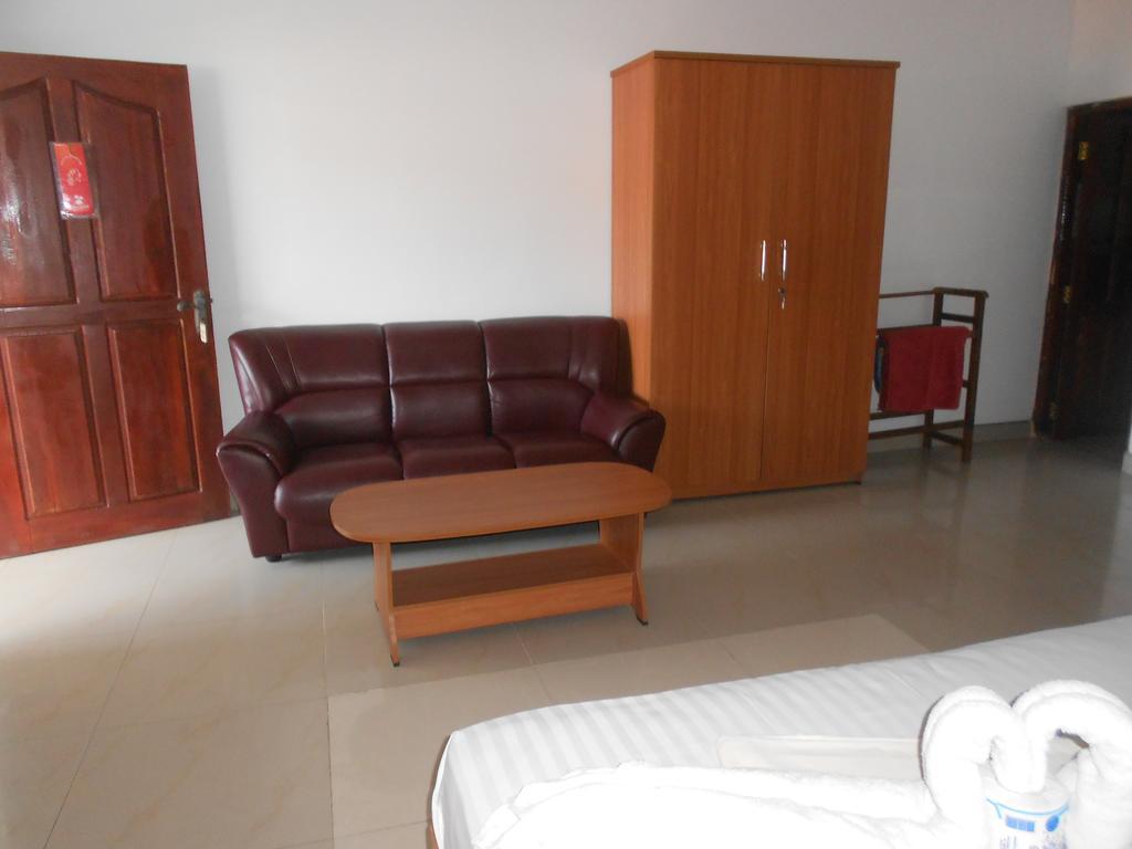 Shanith Guesthouse Negombo Kültér fotó