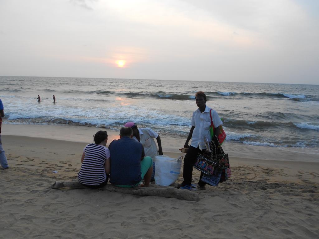 Shanith Guesthouse Negombo Kültér fotó