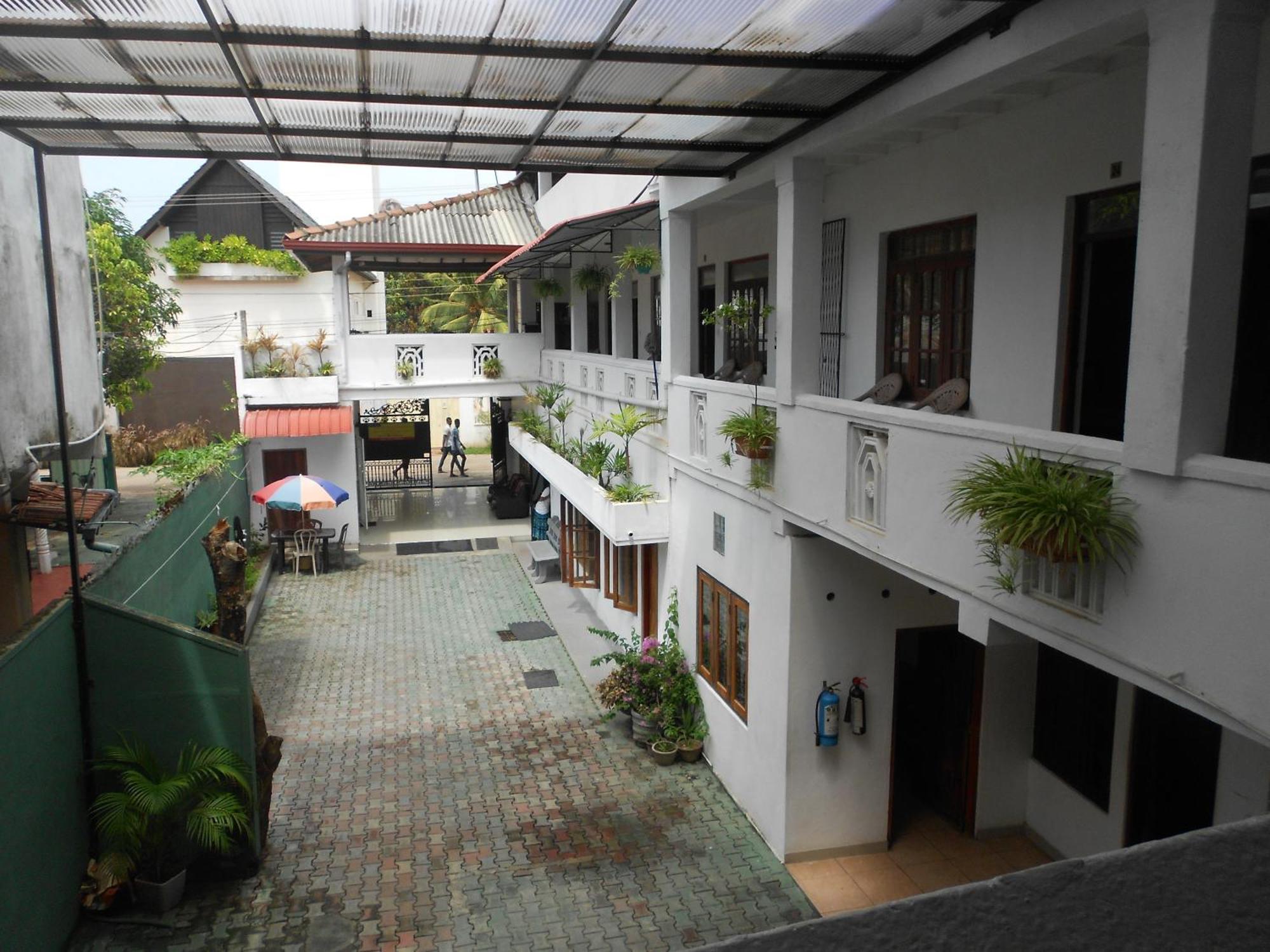 Shanith Guesthouse Negombo Kültér fotó